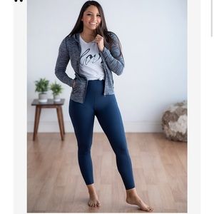 Love Her steel blue 7/8 high waisted leggings